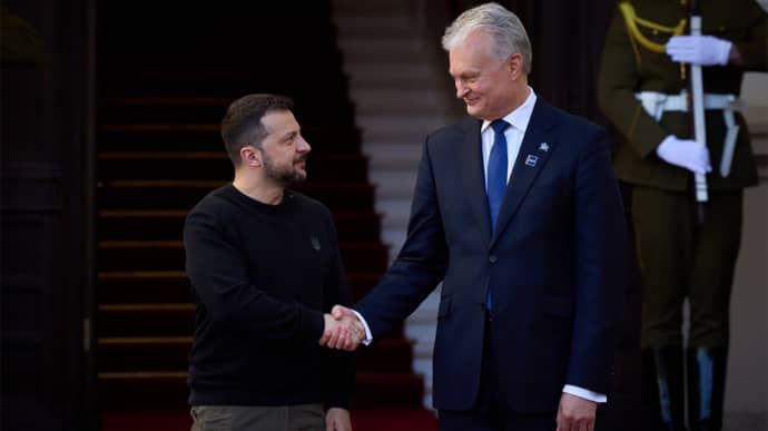 Zelenskyy meets with Lithuanian President in Vilnius – photo, video