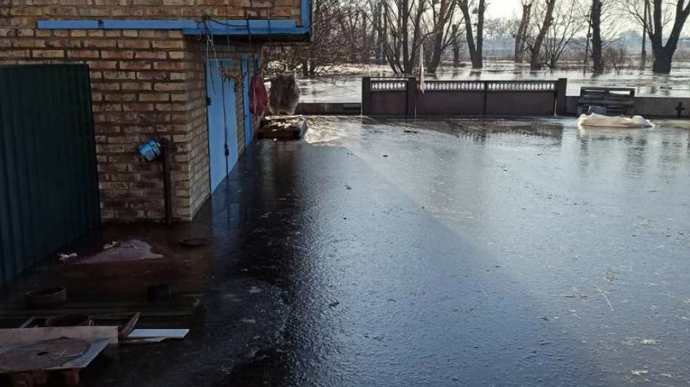 Захоплене росіянами село на Київщині може затопити через підрив дамби 