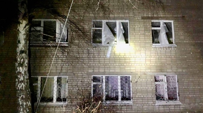 40 Russian projectiles target residential quarters of Nikopol: one casualty reported