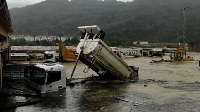 Север Турции страдает от наводнений после сильных дождей