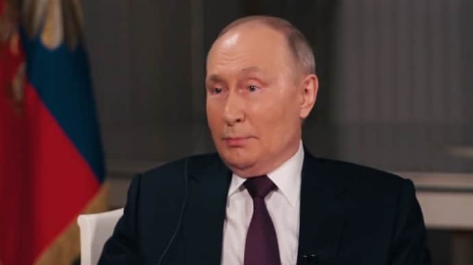 В інтерв’ю скандальному Карлсону Путін звинуватив Україну в небажанні вести переговори
