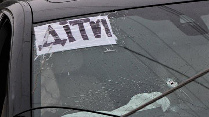 Occupiers shoot at civilian car in Kherson Oblast, 2 people killed