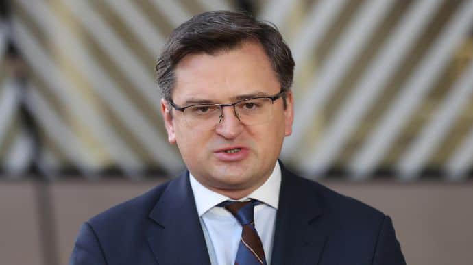 Ukraine's Foreign Minister says allies don't pressure Ukraine to freeze war