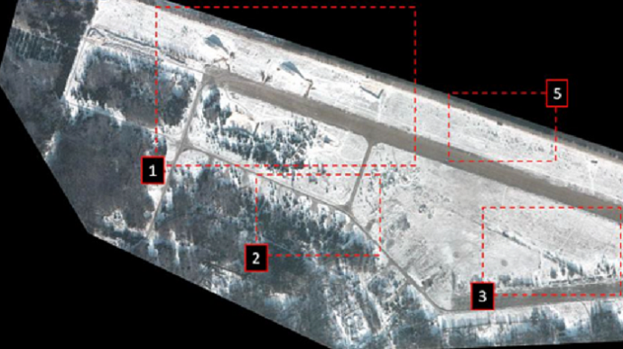 Satellite photos show what equipment Belarus pull to border with Ukraine