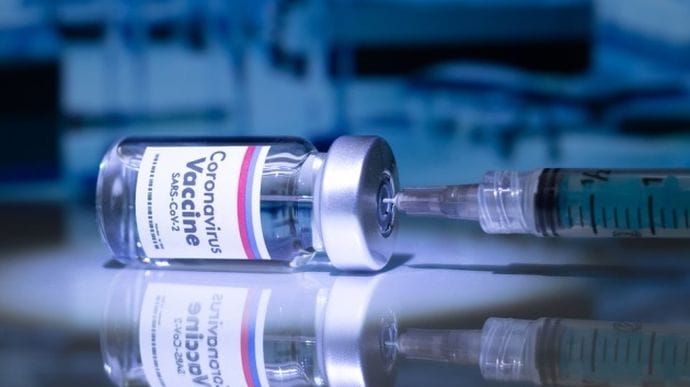 КМДА пропонує публічним діячам заповнить онлайн-анкету, щоб швидше отримати вакцину 