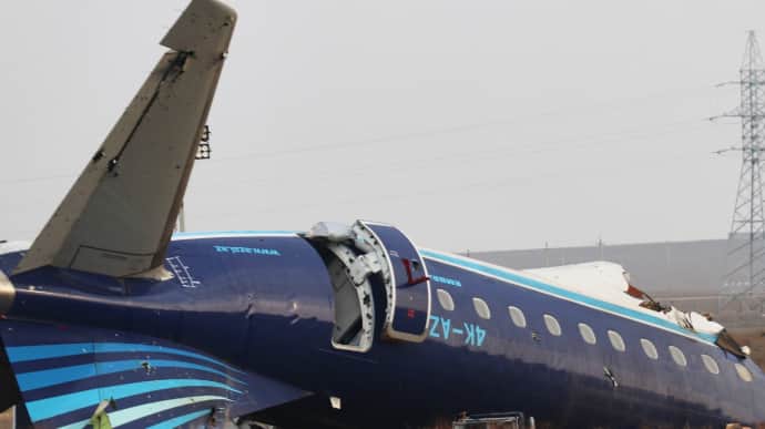 Azerbaijan Airlines: Plane crash in Kazakhstan caused by external influence