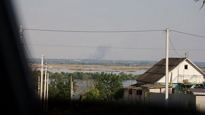 Россияне ударили во время эвакуации из затопленного района Херсона: есть раненые 