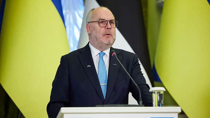 Президент Естонії: Партнери не мають обмежувати допомогу, яку надають Україні