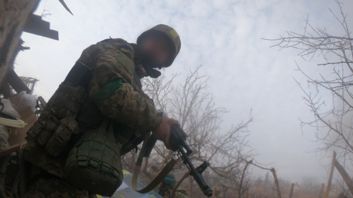 Border guards repel Russian attacks in Bakhmut all Easter