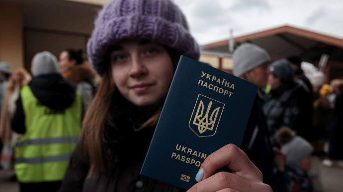 ЕС на год продлит статус защиты для украинских беженцев