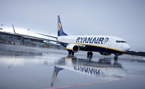 Ryanair запустить 8 нових рейсів між Україною і Польщею