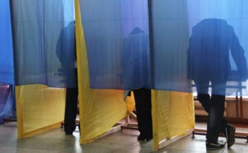 Європарламент і NDI дали Україні півсотні рекомендацій щодо виборів