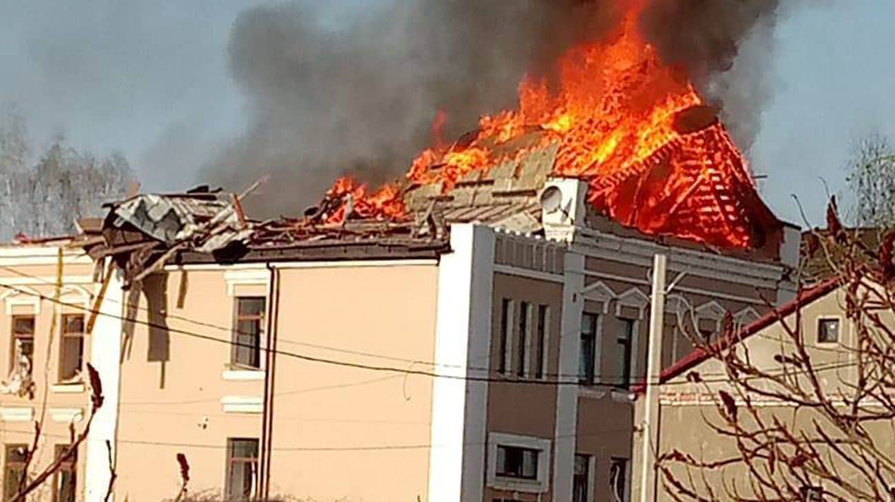 Russian forces strike hospital in Vovchansk, Kharkiv Oblast, injuring two civilians – video, photo