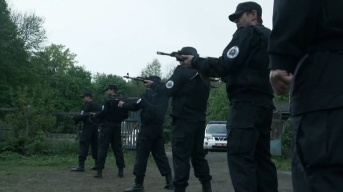 Минская милиция обещает гуманно стрелять в протестующих
