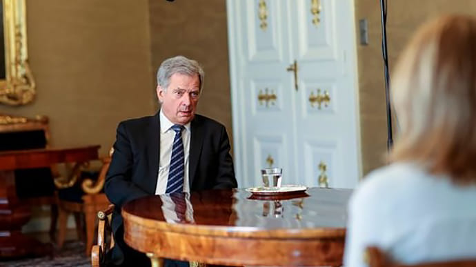 Президент Финляндии раскритиковал ЕС за закупку вакцин