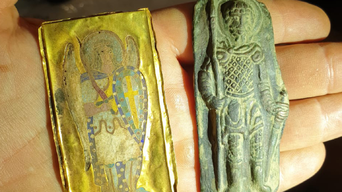 ГБР нашло еще одну коллекцию ценных артефактов у экс-нардепа, финансировавшего террористов