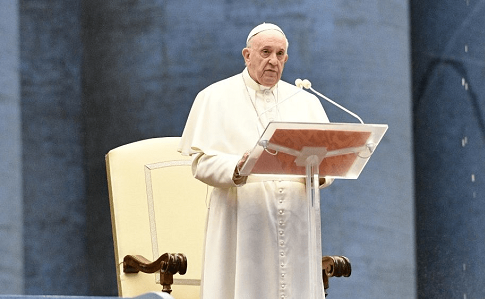 Папа молився про припинення пандемії COVID-19 на порожній площі Ватикану