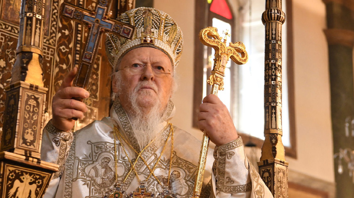 Варфоломей поздравил украинцев с Рождеством: Церковь восхищается вашим мужеством 