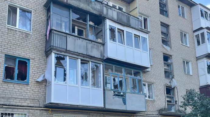 Ракетный удар по Курахово в Донецкой области: есть раненые, повреждены многоэтажки