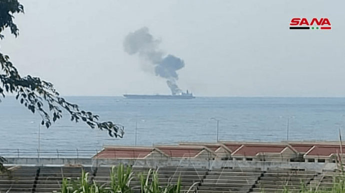 У берегов Сирии атаковали иранский танкер, есть погибшие — СМИ