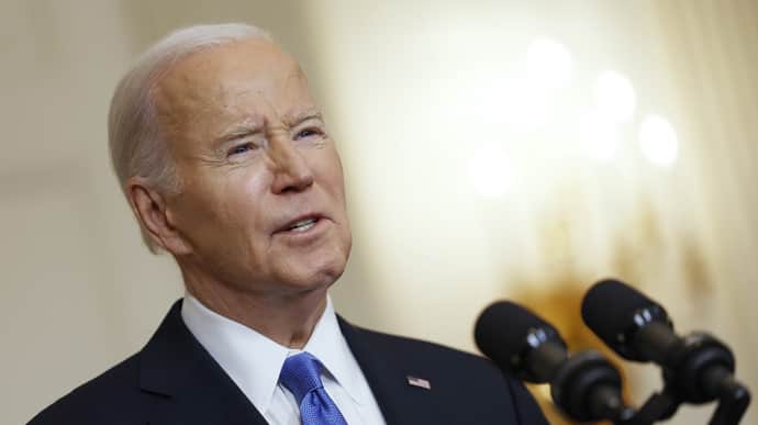 Biden says he is not ready to talk with Putin