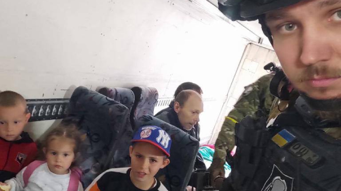 Evacuation car with children inside fired on by Russian troops