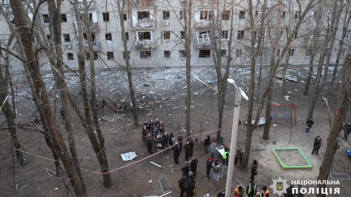 Police post video of Kharkiv after Russian aerial bomb attack – photo, video