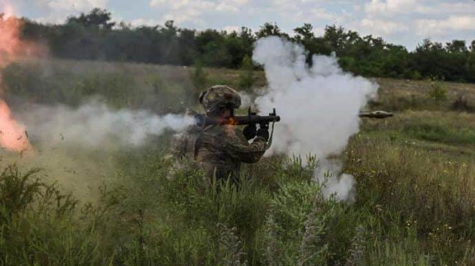 Ukrainians break through minefield towards Tokmak