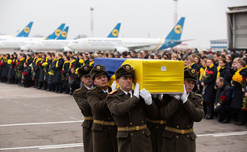 Баканов и Данилов заверили, что Украина будет расследовать катастрофу самолета МАУ