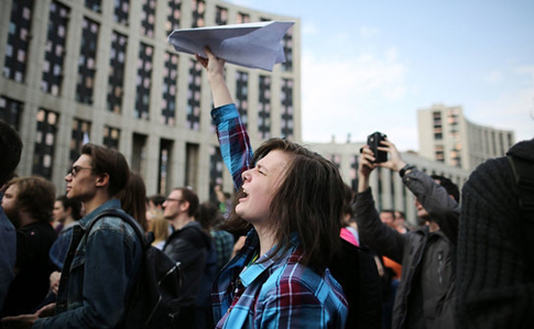 У Москві тисячі людей мітингують на підтримку Telegram