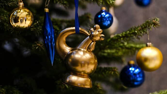 Christmas tree at EU Council decorated with replica of iconic Ukrainian Borodianka rooster