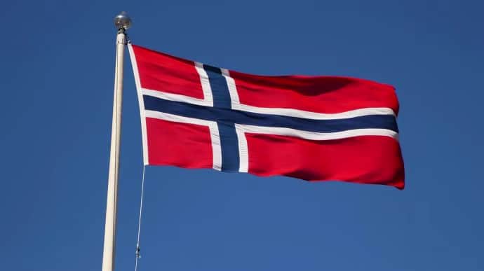 Норвегія планує обмежити в’їзд російських авто