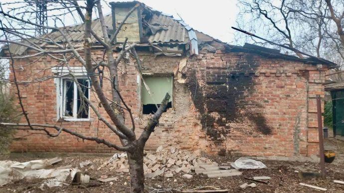 Обстріли Дніпропетровщини: 1 загиблий і 5 поранених, серед них неповнолітня