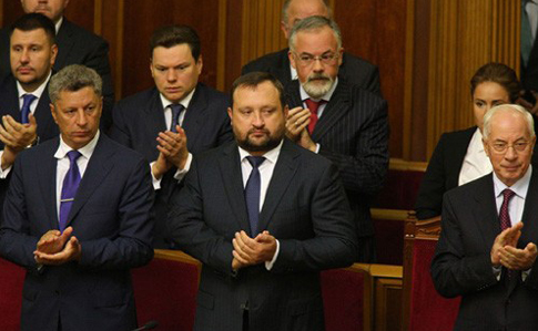 ЄС може зняти санкції з Арбузова, Пшонки та Клименка – журналіст