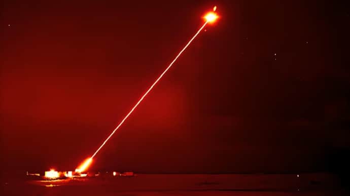 Британцы испытали лазерное оружие для воздушных целей: DragonFire попадает в монету