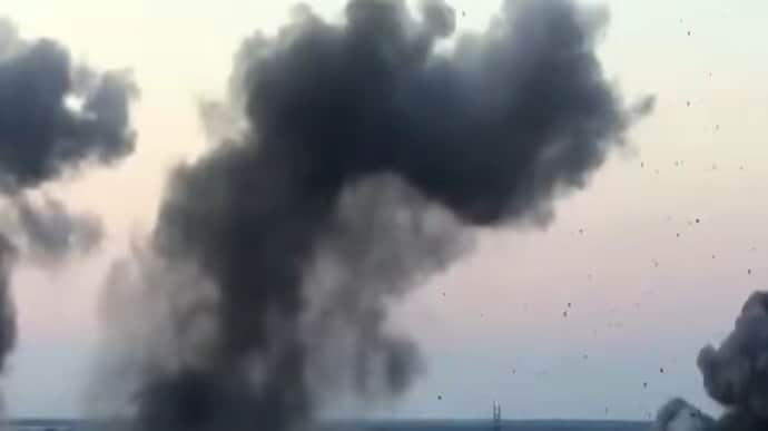 Russians strike Mykolaiv