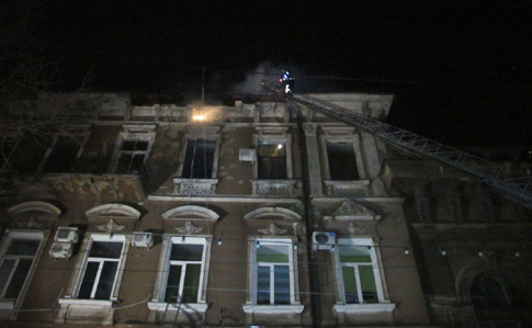 Пожежа у житловій старовинній будівлі в Одесі: евакуювали понад 40 осіб