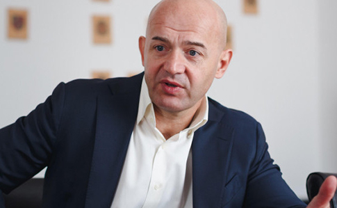 Кононенко заявив, що готовий поступитися молодим місцем у партії Порошенка