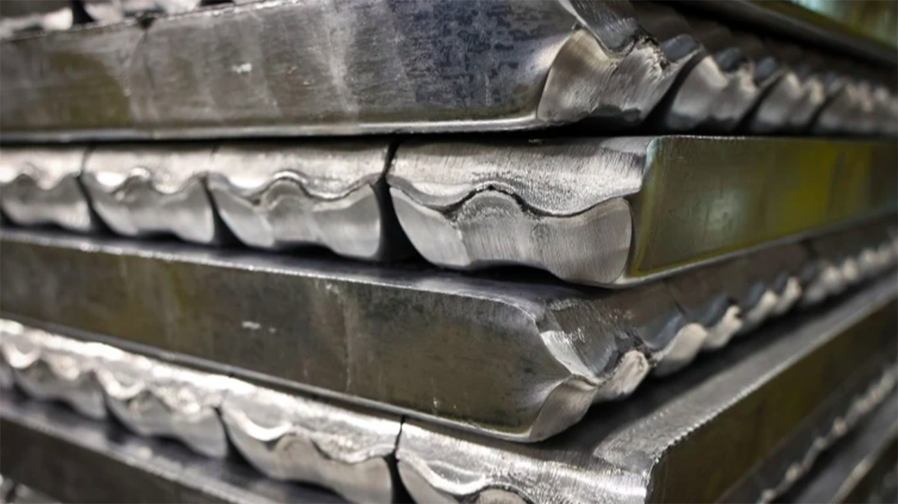 EU prepares ban on trade of Russian aluminium, Reuters reports