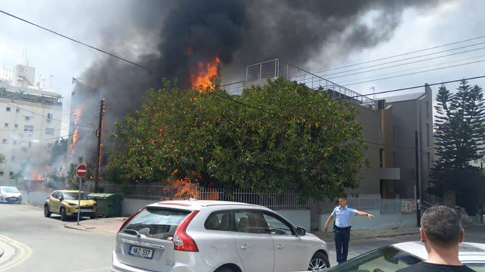 Russian cultural centre set on fire in Cyprus: someone threw Molotov cocktail