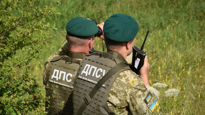 Главные новости воскресенья и ночи: нападение на пограничников, форма сборной Украины