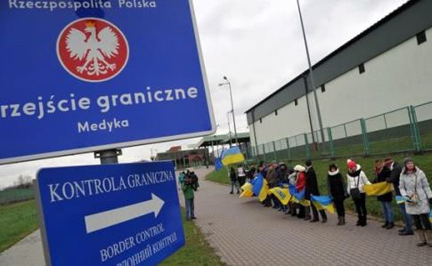 В Польше не исключают потока мигрантов из Украины