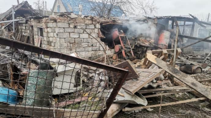 Russians attack Huliaipole: Houses destroyed, resident wounded – photo