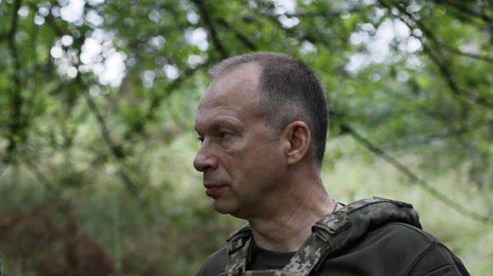 Ukraine's Commander of Ground Forces visits combat area: Fire on Bakhmut front never lets up