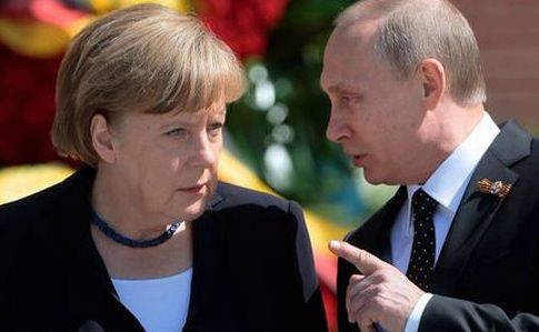 У Меркель розповіли про дзвінок Путіну через напад РФ на Україну