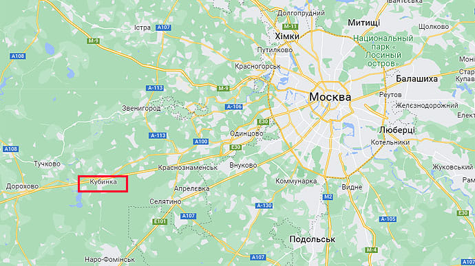 Один из беспилотников, которые атаковали Подмосковье, упал на крышу военного объекта − росСМИ 