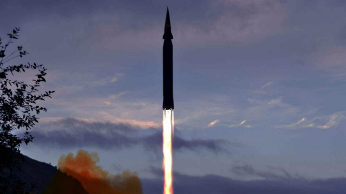 КНДР заявила про запуск гіперзвукової ракети