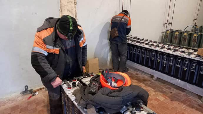 Power engineers restore power to critical infrastructure in Kryvyi Rih district – photo