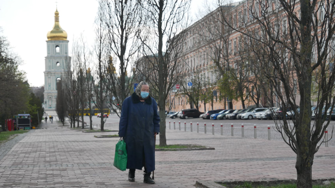71% украинцев считают нарушением прав ограничения против невакцинированных