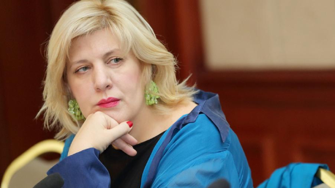 МЗС РФ бідкається, що єврокомісар не бачить утисків російськомовних в Україні